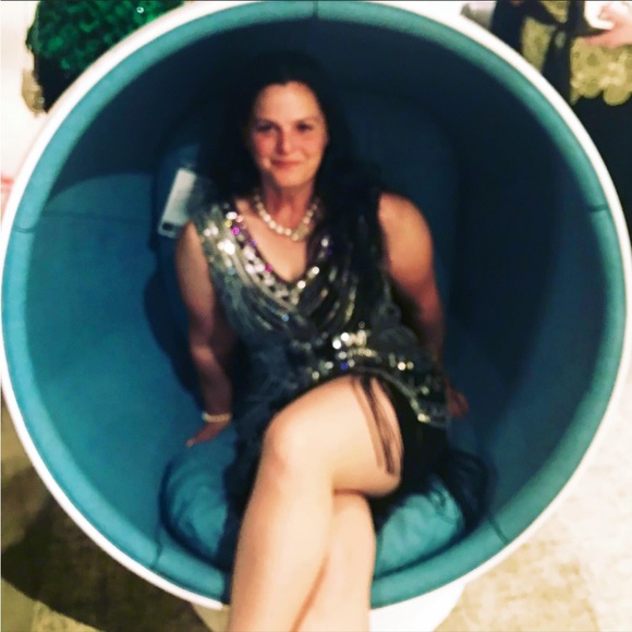 Meet your Posher, Melissa - Picture 2 of 4